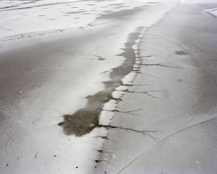 381_ice-crack-lake-wallenpaupak-pennsylvania-december-2008.jpg