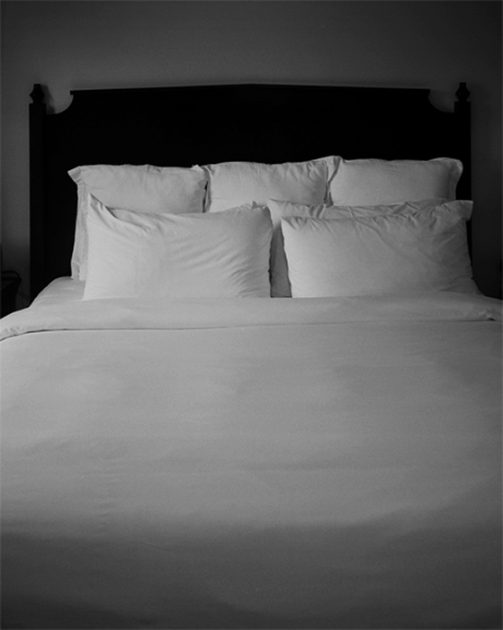 563_23langerhotel-bed-2011.jpg