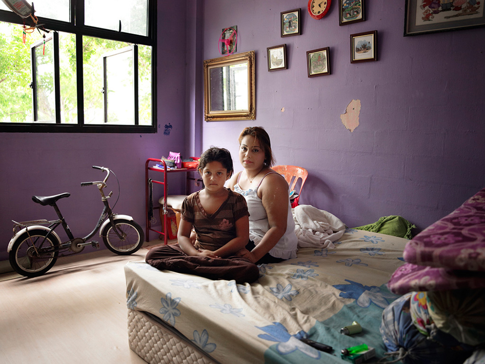 13 Alecia-Neo_Home Visits_Shana and daughter.jpg